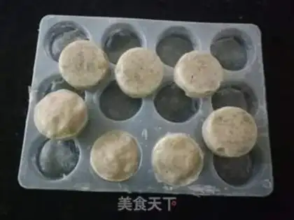 Make HOW TO MAKE A Q-BALL SHRIMP SLIP step 6