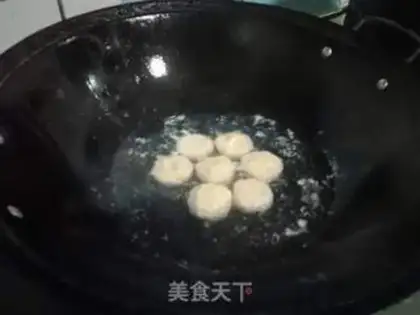 Make HOW TO MAKE A Q-BALL SHRIMP SLIP step 9