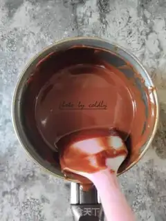 Make Melvin chocolate cake step 4