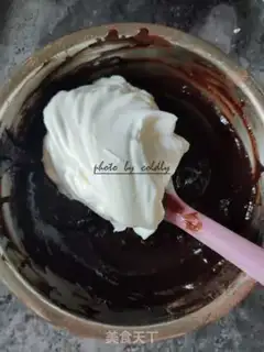 Make Melvin chocolate cake step 10