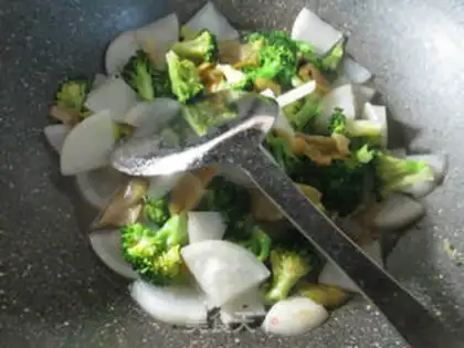 Make Squeeze broccoli and radish step 7