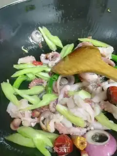 Make Fired octopus step 2