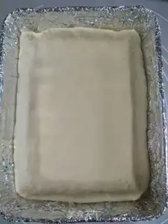 Make Seafood pizza step 1