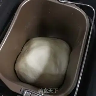 Make Heart-shaped rose bread step 3