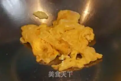 Make Tomato fried eggs step 3