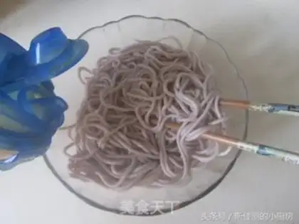 Make Pippi sauce noodles step 4