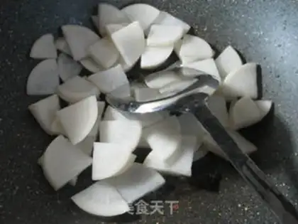 Make Snow-creamed radish step 1