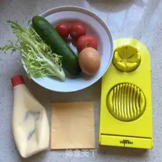 Make Vegetable sandwich step 7