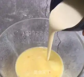 Make Flamingo egg step 3