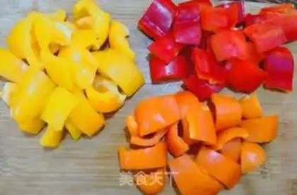 Make Sweet pepper chicken step 1