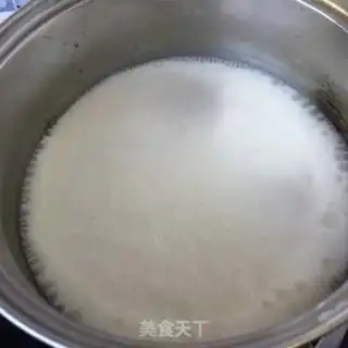 Make Homemade honey yogurt step 1
