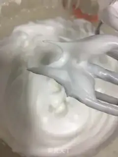 Make Chocolate pie step 5