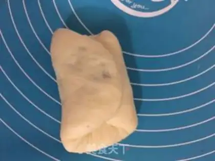 Make Meat pine roll step 9