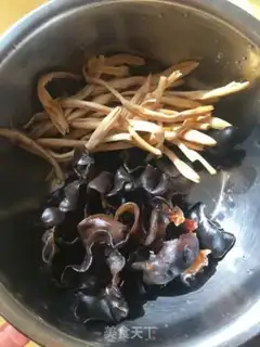 Make ♪ Golden pins and musk ♪ step 2