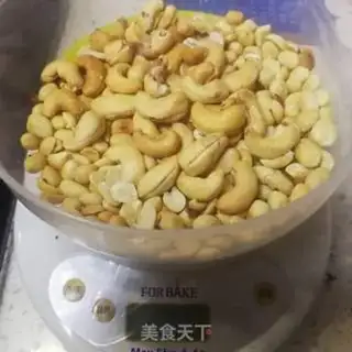 Make Peanut cashew-fruit step 3