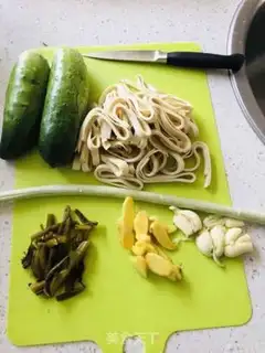 Make A cucumber mackerel step 0