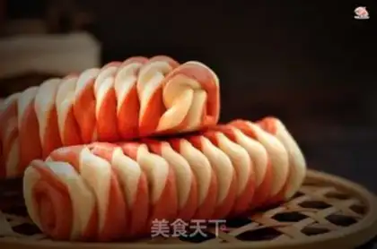 Make Double-coloured spiral roll step 11