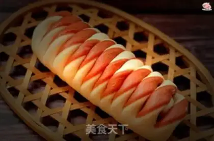 Make Double-coloured spiral roll step 13
