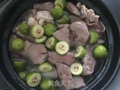 Make Blue olive pig lung soup step 1