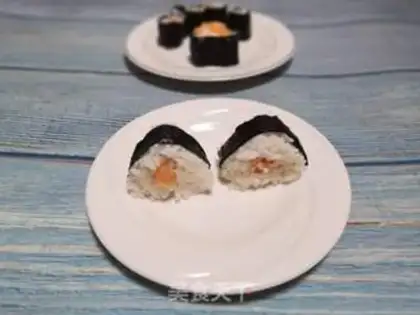 Make Sushi salmon step 4