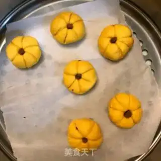 Make Pumpkin bun step 4
