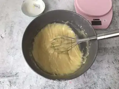 Make Yogurt soufflé muffins step 3