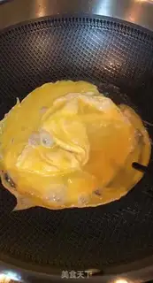 Make The broccoli mixes the eggs step 6