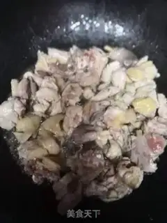 Make Red and ginger chicken step 1