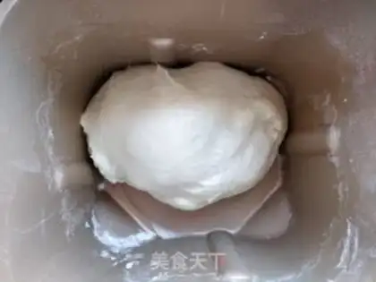 Make Quick-hand pig bread step 3