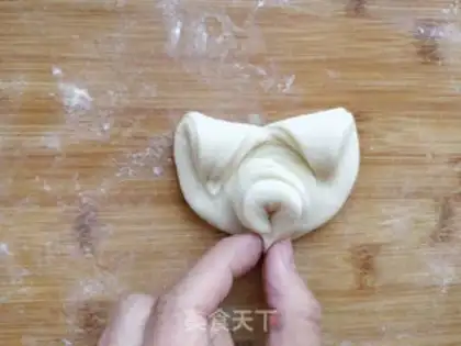 Make Quick-hand pig bread step 8