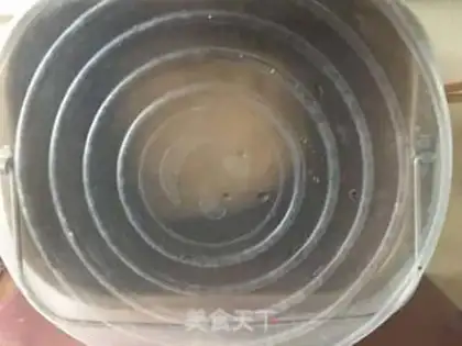 Make Chinese bean rolls step 4