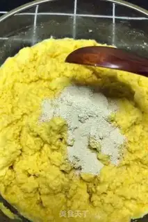 Make Corny eggs nest step 4