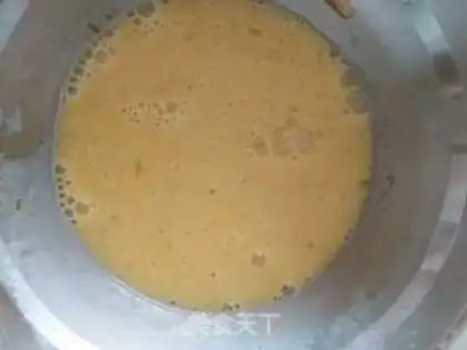 Make Twin pepper fried eggs step 2