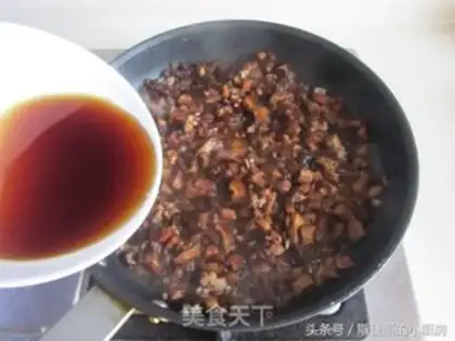 Make Spaghetti mushroom sauce step 7