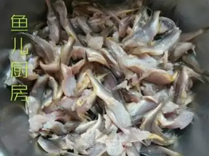Make Two silky yellow fish step 3