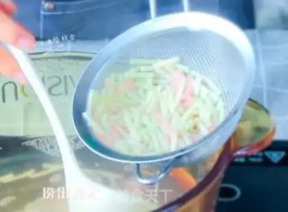 Make Silver fish and vegetable pasta step 2