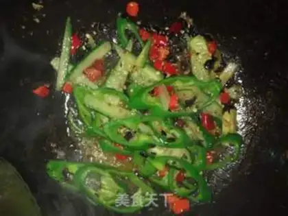 Make Spicy oil scum step 1
