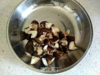 Make The mushrooms step 1