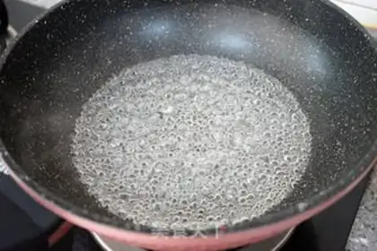 Make A snowball step 6