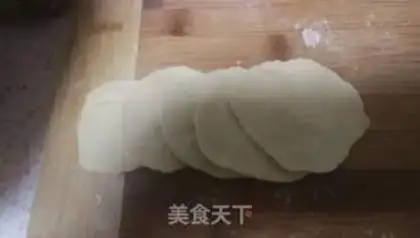Make Rose rolls step 2