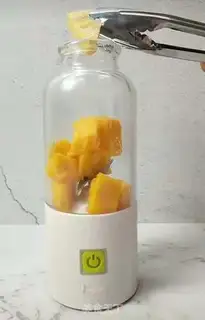 Make Mango pineapple juice step 0