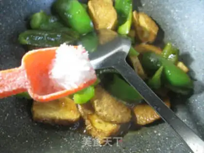 Make Plumb peppers and sour chickens step 10
