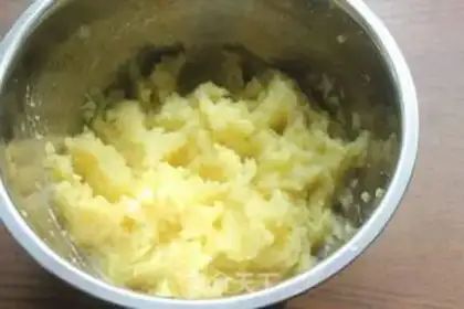 Make Cheese cranberry potatoes step 1