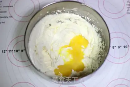 Make Chestnuts lollipop cake step 3