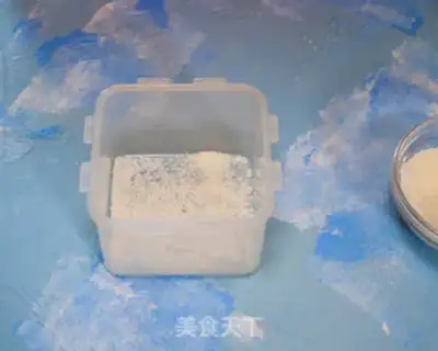 Make Milky-cracker step 1