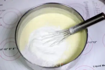 Make Halloween devil cake step 10