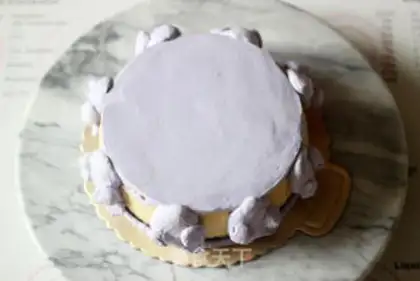 Make Halloween devil cake step 16
