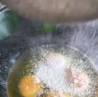 Make Orange cake roll step 1