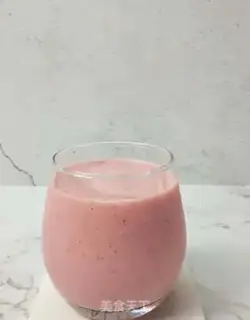 Make Strawberry shakes step 5
