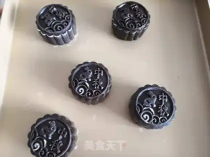 Make Coco Bean Mooncake step 10